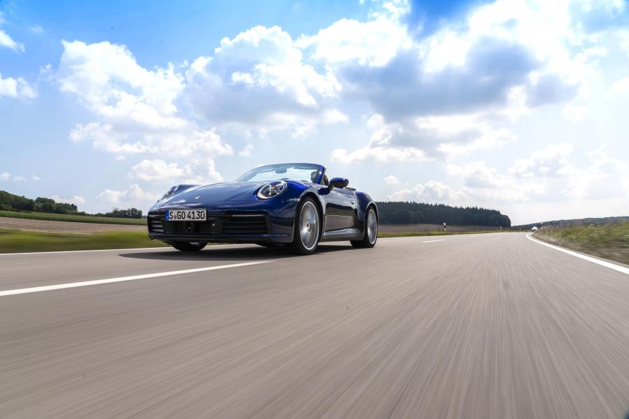  Porsche 911 Carrera Cabriolet (992) 2019 года  (WW) (фото 10 из 62)